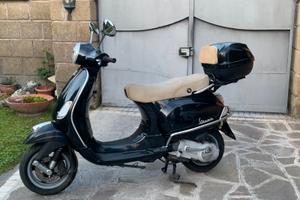   vespa piaggio  150 lx  colore blu 