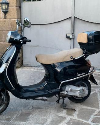   vespa piaggio  150 lx  colore blu 