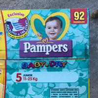 Pannolini Pampers baby dry