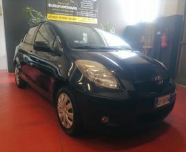 Toyota Yaris 1.0 5 porte Luxury Pack