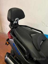 Poggia schiena GIVI per XMAX 300