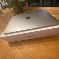 MacBook Air M1
