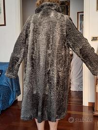 cappotto astrakan grigio