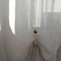 3 tende grigio chiaro con anelli – stile moderno