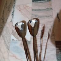 utensili da cucina in acciaio 