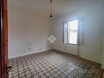 4 LOCALI A MONTECATINI-TERME