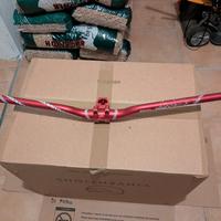 Manubrio Race Face Atlas 785mm+Attacco manubrio 45