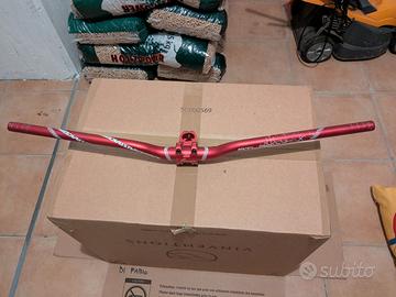 Manubrio Race Face Atlas 785mm+Attacco manubrio 45