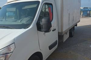 Nissan NV 400