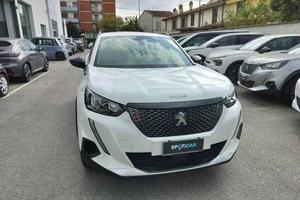 Peugeot 2008 PureTech 100 S&S Allure Pack