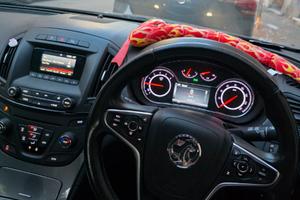 Insignia limousine 1.6 diesel