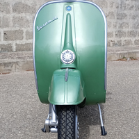 Vespa 50 special (l) faro tondo