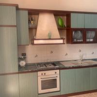 cucina con frigo ad incasso