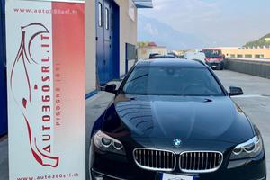 BMW 520 d xDrive Touring Luxury TETTO PANORAMICO