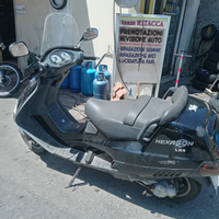 Piaggio hexagon 125