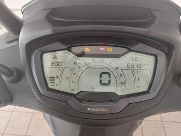 Piaggio Beverly 400 S (2024)