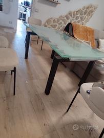 TAVOLO DI CRISTALLO ELEGANTISSIMO ALLUNGABILE