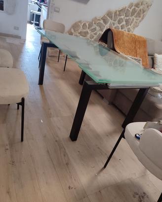TAVOLO DI CRISTALLO ELEGANTISSIMO ALLUNGABILE