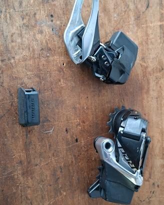  Sram red anteriore e posteriore + 3 batterie