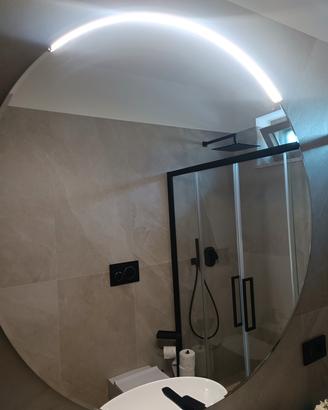 specchio da bagno con led 