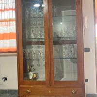 Credenza antica in ciliegio