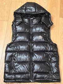 smanicato moncler