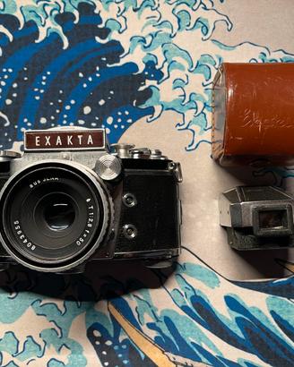 Fotocamera analogica exacta