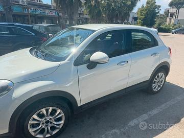 Fiat 500 X colore bianco