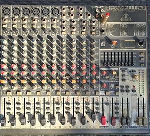  MIXER BEHRINGER
