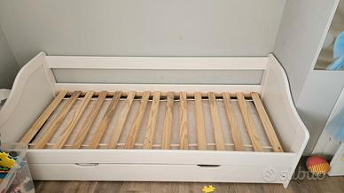 Letto da camera con lettino estraibile