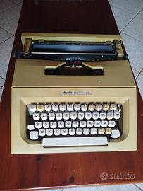 Macchina da scrivere 
