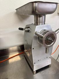 Tritacarne professionale marca atom