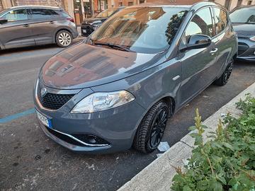 lancia ypsilon 1.2 69cv platinum