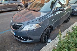 lancia ypsilon 1.2 69cv platinum