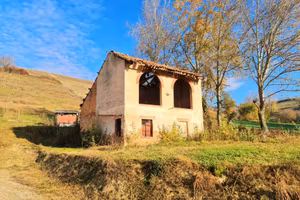 Rustico / Casale di 150 m² con 2 locali a Dogliani