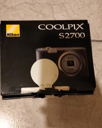 Fotocamera digitale  Nikon Coolpix S2700