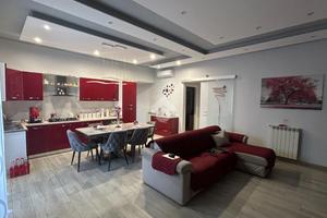 3 LOCALI A NAPOLI