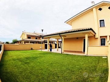 Anzio - Lavinio stazione Villa Angolare NUOVA COST