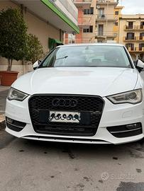 AUDI A3 1.6 105cv AFFAR……