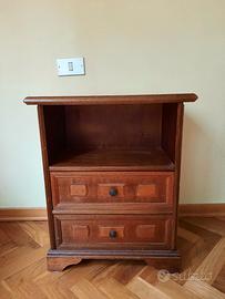 Comodini in legno noce