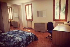 Camera matrimoniale uso singolo a Gualdo