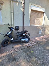 Scooter typhoon