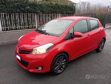 Toyota Yaris 1.0 5 porte Lounge