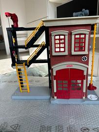 FISHER PRICE Caserma Dei Pompieri c/Personaggi