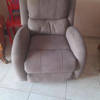 Poltrona elettrica alzapersona per anziani