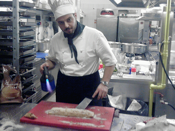 Cuoco Chef di cucina per weekend e festività