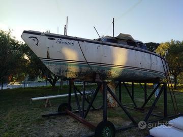 Barca a vela Cartefour 681