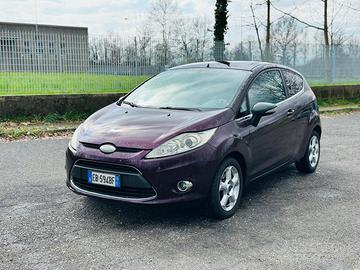 Ford Fiesta del 2010  Motore 1.2 benzina