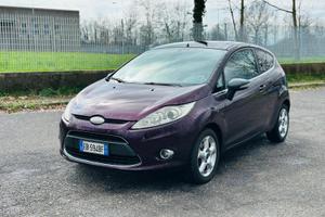 Ford Fiesta del 2010  Motore 1.2 benzina