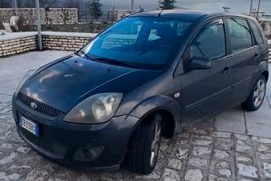 Ford Fiesta 1.4tdci 70 CV